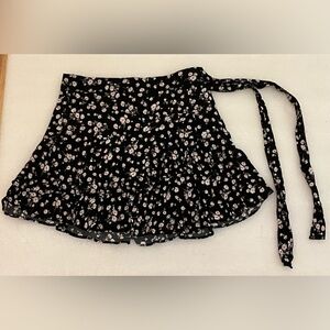 Forever 21 Black Floral Skirt